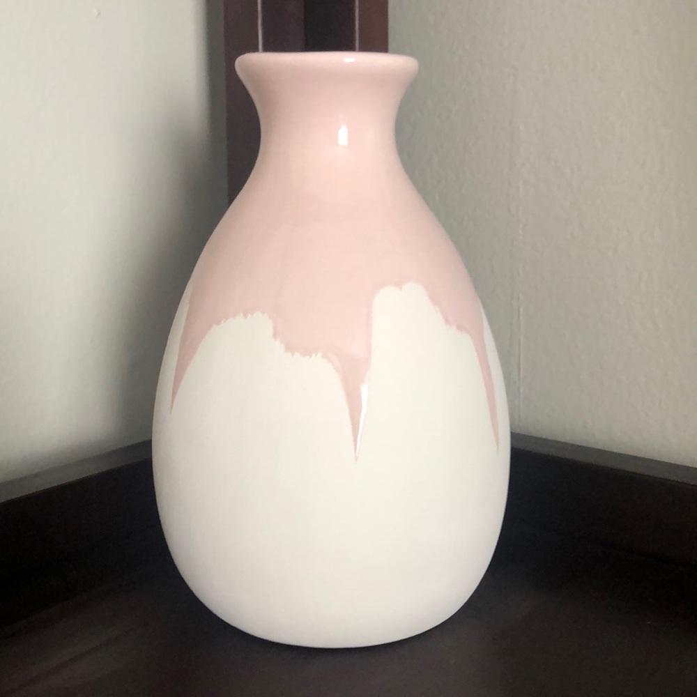 Isaac Mizrahi decorative vase